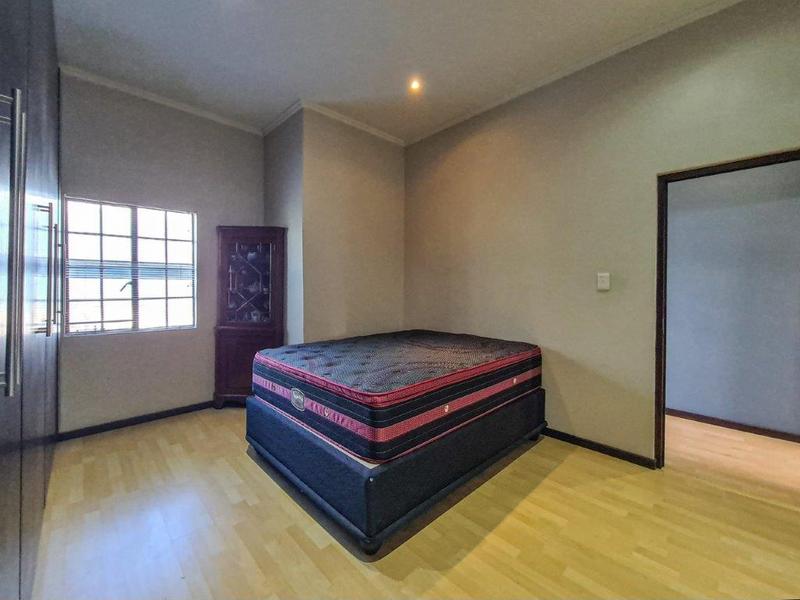 2 Bedroom Property for Sale in Woodstock Western Cape